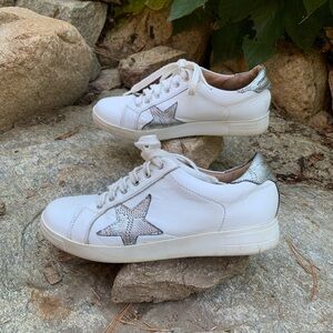 Dune London Leather White Silver Snake Skin Star Sneakers Womens Size 8 Y2K Prep